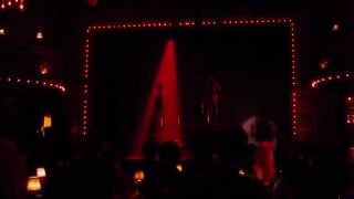 Christina Aguilera - Raunchy Paramour (Live from Burlesque 2010) Legendado PT-BR