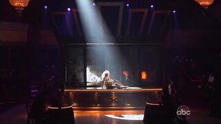 Christina Aguilera - Display Me How You Burlesque (Live Video)
