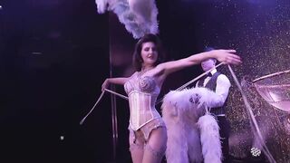 Burlesque Showcase - Sina King || Relieve 109 (HD)