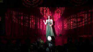 Dixie Denier- Sob Me A Sea