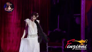 Lilly Bulle - Old-School Devotee Dance