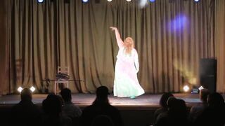 Super BBW on Stage, Thursday Night Rock & Spin Opener - Georgia Clit