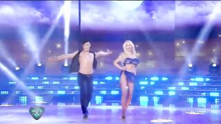 Luciana Salazar recalentó la pista con una sensuous bachata