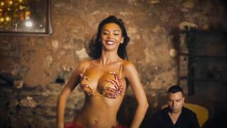 Hot Belly dance. Didem Stomach Dance in Sound Tracker (Sami Yaffa Sexy)