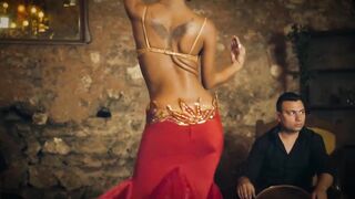 Hot Belly dance. Didem Stomach Dance in Sound Tracker (Sami Yaffa Sexy)