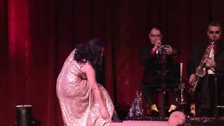 06 Iris Le'Mour - Viva Dallas - Mardi Gras - Feb 2013