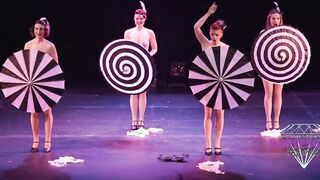 The Vaudeville Vixens go International!