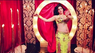 اقوى رقص ساخن للراقصه خلود على ام كلثوم (نسيت النوم )