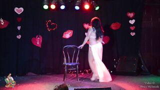 Burlesque Perla Foxxx