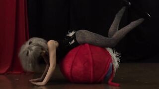 Courtney Covet - Can Your Twat Do the Dog