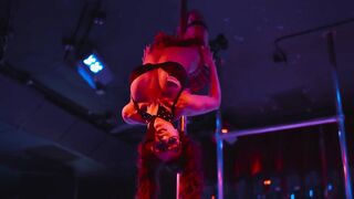 UNDRESSING IN SAN DIEGO!