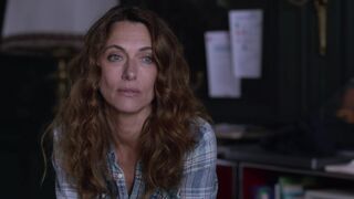 Natacha Lindinger, Barbara Cabrita nude - Sam s06e04 (2021) TV Show Topless & Lesbian Sex scene