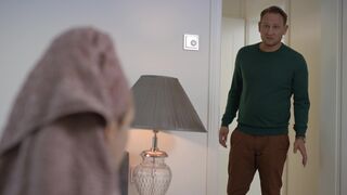 Susan Sideropoulos - Leon - Glaub nicht alles, was du siehst s01e02-05 (2022) Hot Celebs