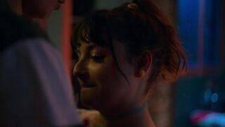 Raïka Hazanavicius, Anne Azoulay, Camille Dochez sexy - The 7 Lives of Lea s01t02-06 (2022)