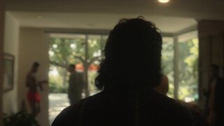 Lily James, Crystal Rush, McKenzie Lee, Nikki Benz - Pam and Tommy s01e04 (2022)