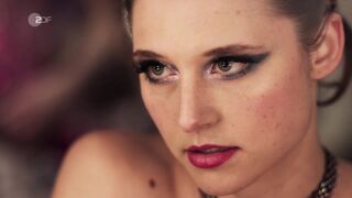 Svenja Jung, Luise Befort sexy - The Palace (Der Palast) s01e01-06 (2022)