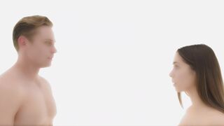 Cristin Milioti nude - Made For Love s02e01 (2022)