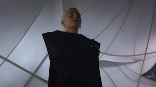 Charlie Murphy hot - Halo s01e02 (2022)