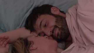 Charlie Bruneau - Je te promets s02e05 (2022) Bedroom Scene