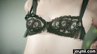 JOYMII wild Cassie Fire entices classmate