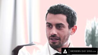 MODERN-DAY SINS - Fertility Doc IMPREGNATES Desperate Customer Vanessa Vega Himself!