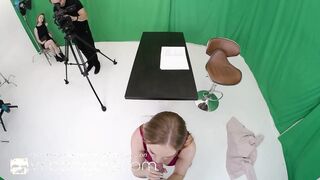 VR PLOWERS Morning Fuck Flash With Kinky Skylar Snow