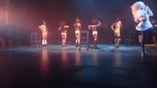 BAUTISMO NAKED ON STAGE