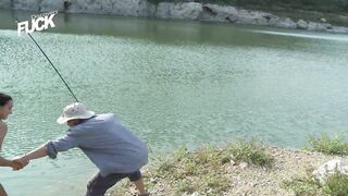 Zorras de rio con Jeremy Fisher - Parodia Discovery Channel