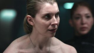 Kate Kennedy - Halo s01e04 (2022) Bare-Chested Gigs