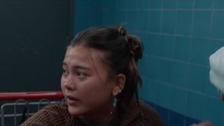 Martha Plimpton, Nathanya Alexander, Haunt Sui Wonders - Genera+ion s01e04-05 (2021) celebrity naked breasts sequence