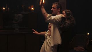 Magdalena Boczarska, Lena Gora, and other - Krol s01e05-06 (2020) celeb bare knockers sequence