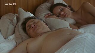 Alina Levshin, Katja Nesytowa - Im Angesicht des Verbrechens s01e02 (2010) bare vignettes