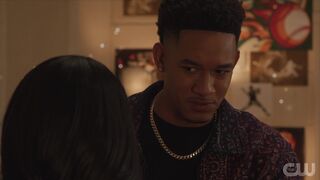 Camille Hyde sexy - All American Homecoming (2022) s02-e07 Hot Underwear episode