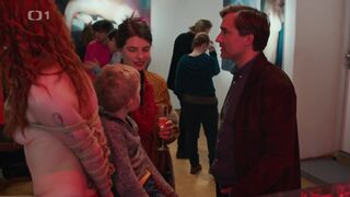 Petra Hrebickova nude - Pozadi udalosti (2022) s01e01