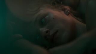 Marie Zabukovec, Megan Northam nude - Notre-Dame s01e01e04e05 (2022)