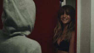 Lisa-Marie Koroll - Wir sind jetzt s01e04 (2019) Nude Scene from the movie