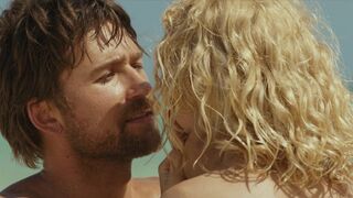 Julia Schlaepfer, Aminah Nieves nude scene - 1923 (2023) s01e04