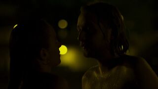 Isaline Prévost sexy - La vie devant (2022) s01e02