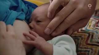 Anja Antonowicz, Wolke Hegenbarth - Toni, männlich, Hebamme s01e01 (2019) Naked Scenes