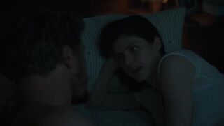 Alexandra Daddario sexy - Anne Rice's Mayfair Witches (2023)  s01-e01 Bedroom Scene