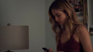 Grace Van Patten nude - Tell Me Lies (2022)  s01e05