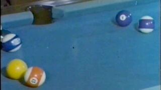 Billardkugeln und nasse Pflaumchen (Diamant Video)