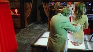 Dagmar Veskrnova - Buldoci a tresne (1981) topless actress