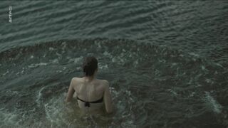 Daria Mureeva sexy - 1986 (2019) Hot Scenes