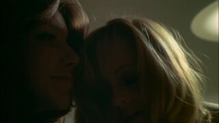 Retro sex film - Der ma være en sengekant (1975)