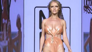 Hot Girls on the Catwalk. Naked Fashion Event (SEXY BIKINI Compilation)