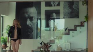 Lisa Wagner, Katia Fellin - Die Wespe (2022) s02-e02,04,05