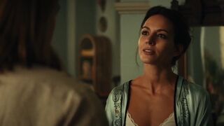 Antonia Desplat, Elektra Jansson-Kilbey sexy - Shantaram (2022) s01e01-03