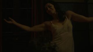 Maria Bopp, Paulina Gaitán sex - El Presidente (2020)  s01-e03,05,06