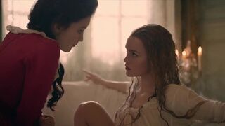 Emilia Schüle, Roxane Duran sexy - Marie Antoinette (2022) s01e08